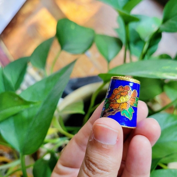Vintage Floral Cloisonne Thimble - Picture 4 of 8